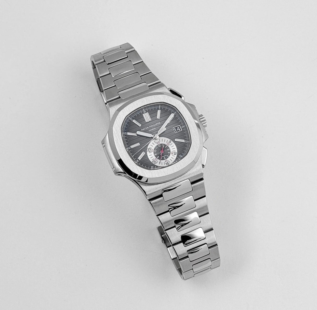 Patek Philippe Nautilus 5980/1A-014 Chronograph Stainless Steel Grey Dial